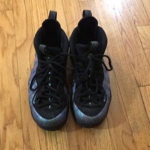 Foams men size 9